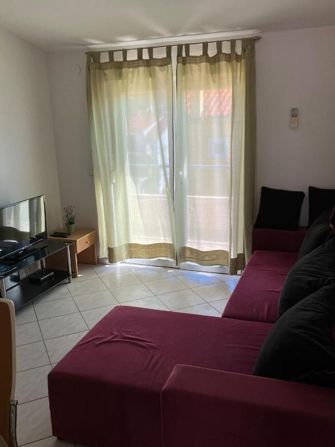 Apartments Nives Stari Grad  Kültér fotó