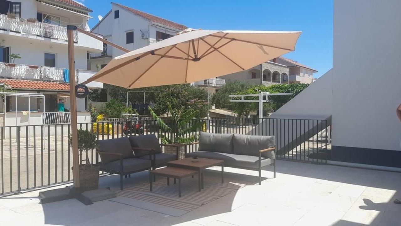 Apartments Nives Stari Grad  Kültér fotó