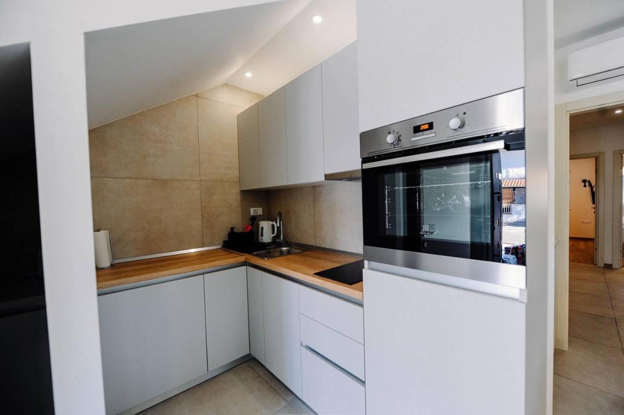 Apartments Nives Stari Grad  Kültér fotó