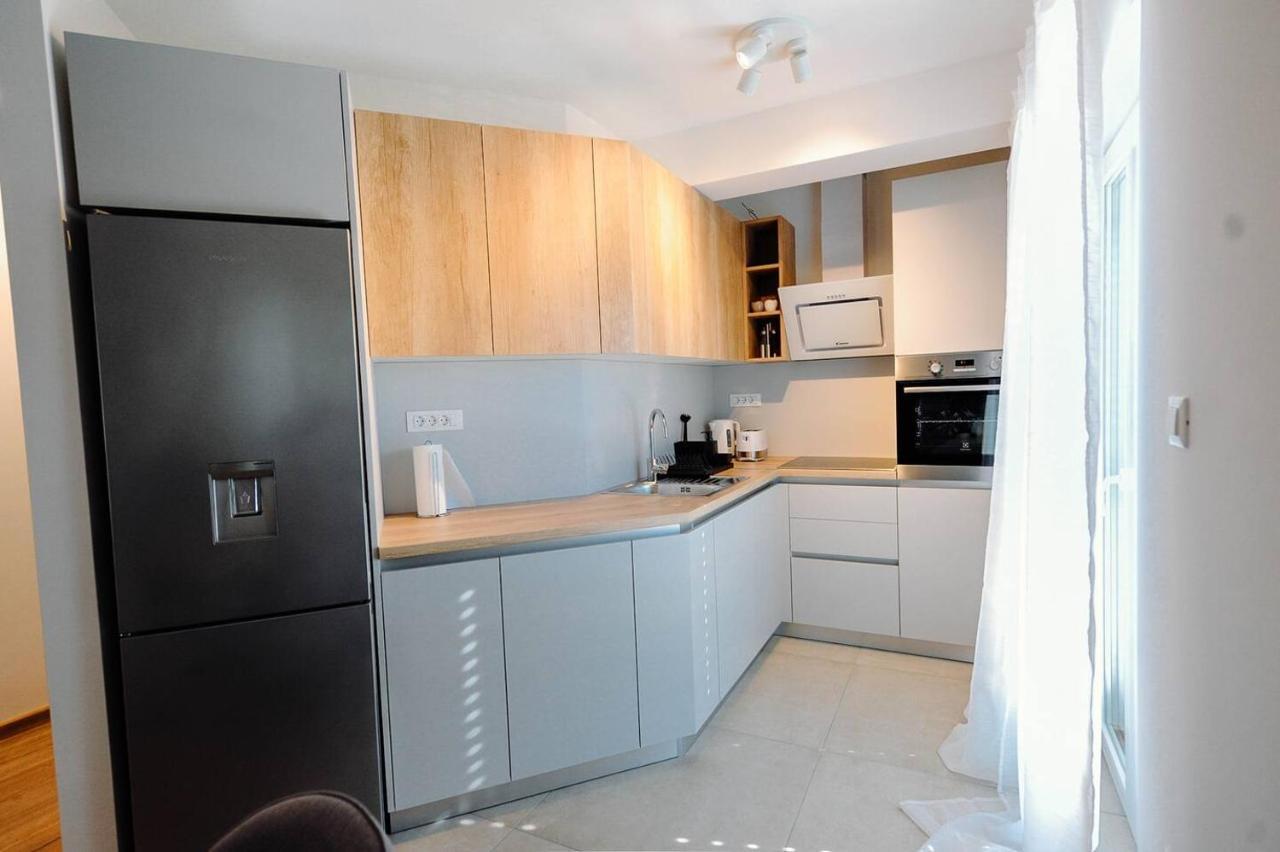 Apartments Nives Stari Grad  Kültér fotó