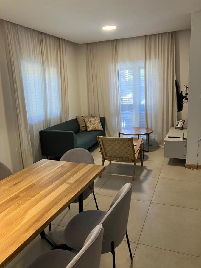 Apartments Nives Stari Grad  Kültér fotó