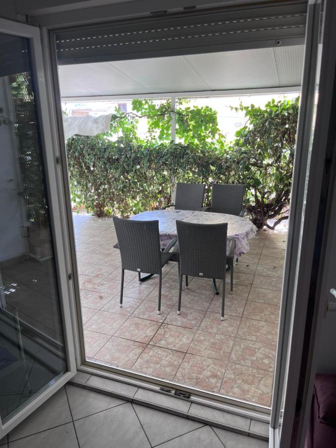 Apartments Nives Stari Grad  Kültér fotó