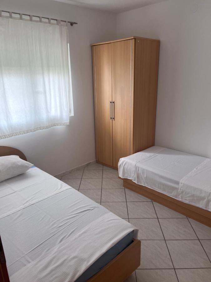 Apartments Nives Stari Grad  Kültér fotó