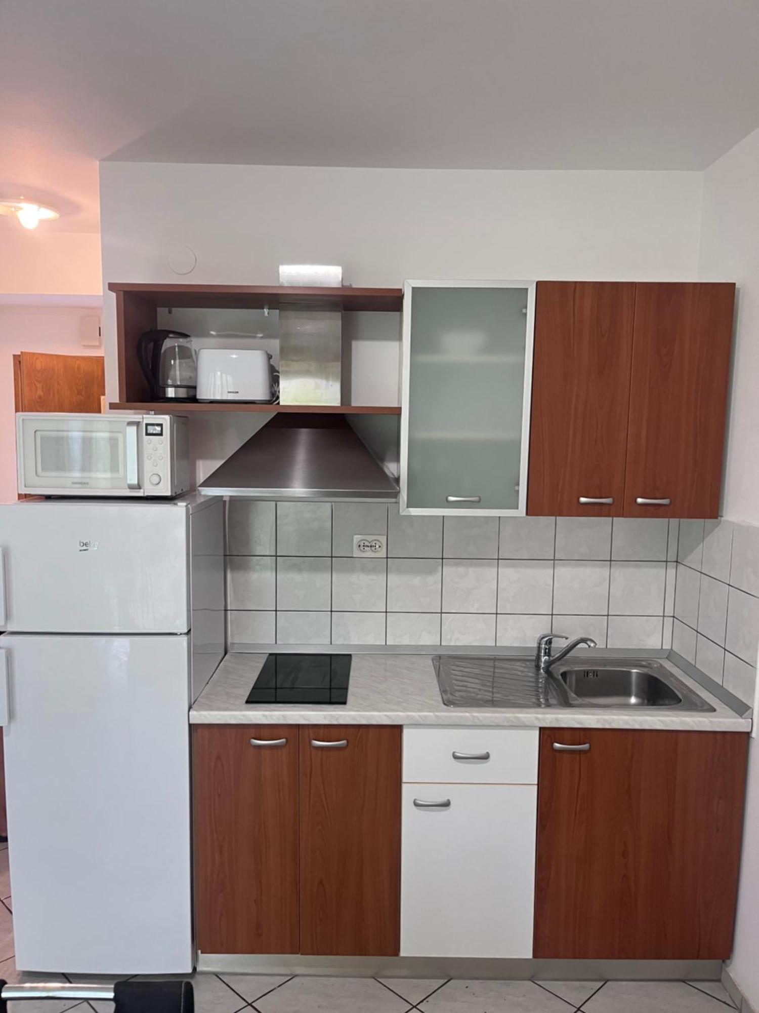 Apartments Nives Stari Grad  Kültér fotó